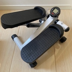 【美品】ステッパー  カウンター&タイマー機能付き 健康器具の画像