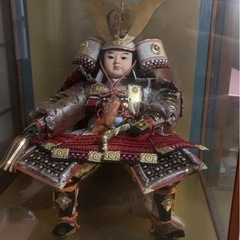 五月人形 鎧飾り ガラスケース入り 武者人形 102×79×60cm 迫力満点の画像