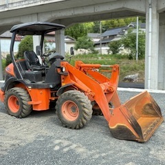 ホイールローダー. 日立 HITACHI ZW30-5B タイヤショベル. 2018年. 2923時間.4WD.の画像