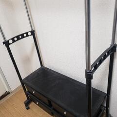洋服かけの画像