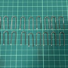 バーブ 有刺針金 有刺鉄線の画像