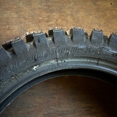crm50、cr80等タイヤの画像