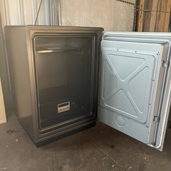 ダイヤル式耐火金庫の画像
