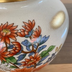 九谷焼　花柄　花びんの画像