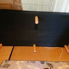 シンプルな組立式シングルベッドの画像