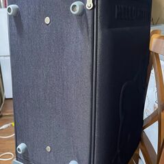 ハローキティ　スーツケース（M）紺　中古美品の画像