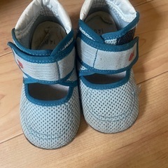 13センチ、14センチスニーカーの画像