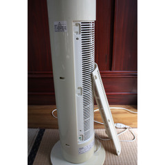 TOSHIBA タワーファン　F-TR5X　縦型扇風機　東芝　扇風機の画像