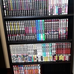 スリムな本棚 と中古　単行本( 漫画　)いろいろ116冊の画像