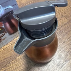 テーブルポット 1L 保温・保冷 両用の画像
