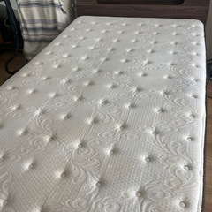 セミダブルベッドの画像