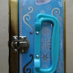 ディズニー　アナと雪の女王　トランク型缶の画像