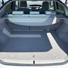 神奈川【自社ローン】保証人無可★全国対応★プリウス【Ｓツーリングセレクション】Bluetooth/LEDヘッドランプ/イエローフォグランプ/バックカメラ/ドアバイザー/ウインカードアミラー/ETCの画像