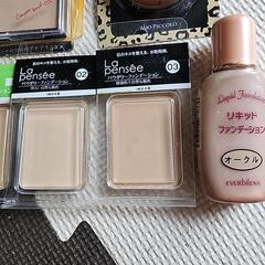 100均の化粧品の画像