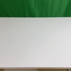 IKEA TROTTEN昇降式ゲーミング・PCデスクの画像