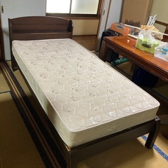 シングルベッドの画像