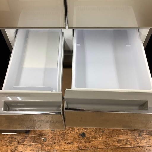 SHARP 6ドア冷蔵庫のご紹介です