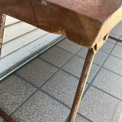 アンティーク調のベンチ　椅子の画像