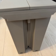 ゴミ箱 20L ペダルオープンツイン グレーの画像