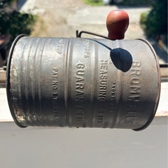 40s - 50s  アメリカビンテージ Bromwell 粉ふるい　インテリア　オブジェ　アンティークの画像