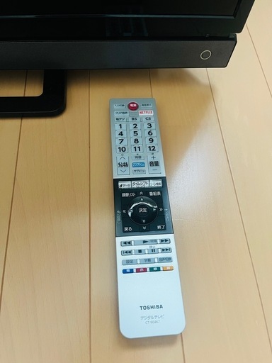 《直接引き取り限定》TOSHIBA REGZA 32型
