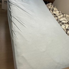 ベットフレームマットレスの画像
