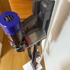 ダイソンdyson掃除機ヘッドのみ故障　専用台付の画像