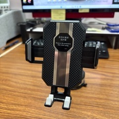 新品未使用品　車用　スマホホルダーの画像