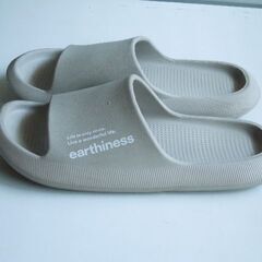 earthiness ベージュサンダル（26.0）の画像