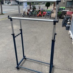 ハンガーラック　物干し　衣装ラック　ダブル　高さ調節可　2段　キャスター付き　中古　③の画像