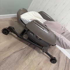 【美品】Combi コンビ スウィングベッド&チェア ネムリラ手動 ハイローチェアの画像