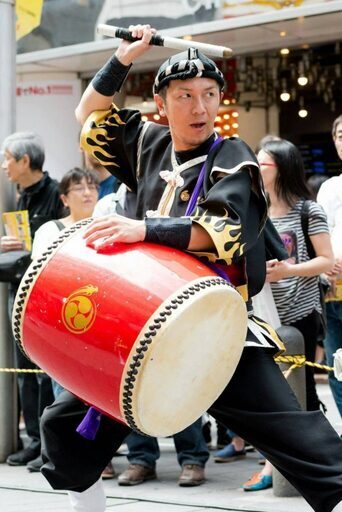 新品未使用 31.980円 エイサー大太鼓44cm*48cm 撥付き