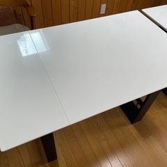 ニトリ　ダイニングテーブル　同じもの2つの画像