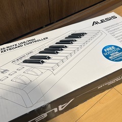 Alesis Q25 USB/MIDIキーボードコントローラーの画像