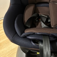  【新生児0〜18kg】コンビ チャイルドシート クルムーヴの画像