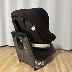  【新生児0〜18kg】コンビ チャイルドシート クルムーヴの画像