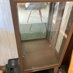 美品　飾り棚　ショーケース　キャビネット　棚ガラス6枚付きの画像