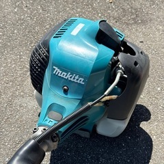 動作良好 エンジン草刈り機　マキタMEM2600Uの画像