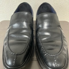 TAKEO KIKUCHI 黒レザー スリッポンシューズの画像