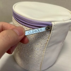 CLINIQUE コスメポーチの画像