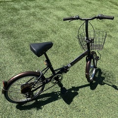 折り畳み自転車の画像