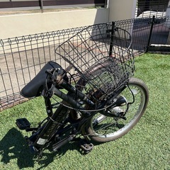 折り畳み自転車の画像