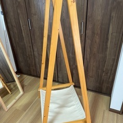 【中古家具】ナチュラルテイストの ハンガーラックの画像