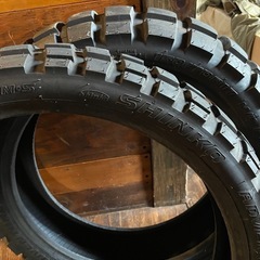 バイク　タイヤ　SHINKOの画像