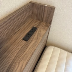 ダブルベッド（収納・コンセント付き）※2022年10月購入の画像