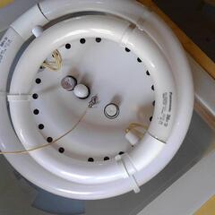照明器具中古松模様の画像