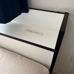 セミダブルベッド　マットレス付き　二口コンセント有の画像
