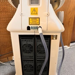 イタリア　フィシオフラッシュ脱毛機
の画像