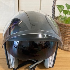 ヘルメット　オートバイ　バイク　原付　　の画像
