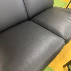 M303 IKEA ２人掛けソファの画像